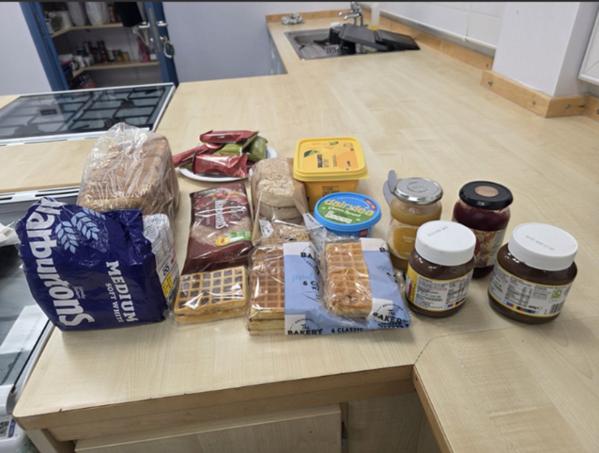 TrinityNCL's tweet image. Fuel for the day starts here! 🍽️
Our Breakfast Club continues to be a hit — with toast, crumpets, waffles, and fresh juice on offer each morning. 🧇🥤
A happy, healthy start = ready to learn! 💪 #BreakfastClub #EveryDayCount