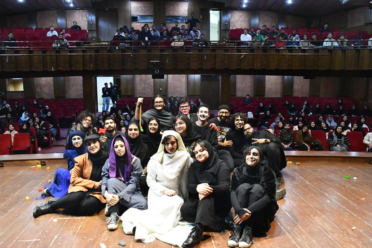 Ftmeh_msh's tweet image. و بالآخره تونستم بالآخره شد و بعد از یکسال تلاش تونستم آرزوی بچگیمو تجربه کنم خوشحالم واقعاً خوشحالم خدایا شکرت 🥹💓