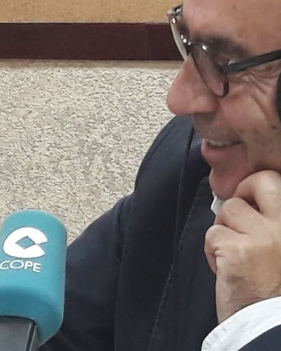 MediodíaCOPE #TorosYPunto <a href="/COPEUtrera/">COPE Utrera</a> 98.1 fm. 13,50 h. Hoy  editorial y monólogo para "<a href="/LamadeGongora/">Lama de Góngora</a> y su temporada en #Perú" Hablaremos de #Morante y la repercusión de  su entrevista en el  #NewYorkTimes, de premios y apoderamientos. Acabaremos con actualidad taurina en México