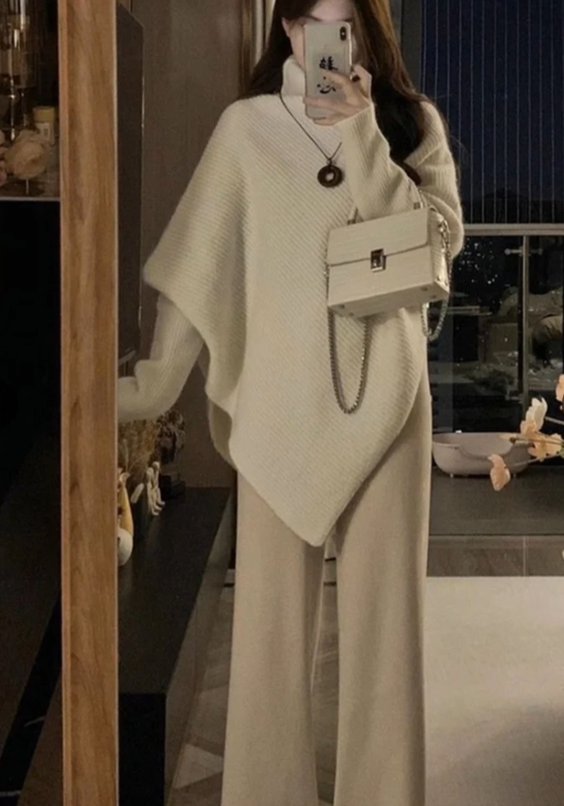 cla20071's tweet image. ❄️Winter wear 
👗Dress up in this chic High-Neck Top &amp;amp; Trousers Co-Ord set by HERE&amp;amp;NOW — perfect for day-looks &amp;amp; evening outings!
✨ Sleek neckline, tailored trousers = effortless elegance.
🛒Shop Now 👉🏻 myntr.it/1M0C2gH
#Deals #FashionFind #CoOrdSet #ClassicChoice