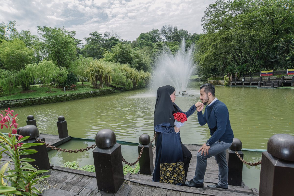 EddiePhotoVideo's tweet photo. ✅ Takut kena tipu jurugambar/video kahwin?
EDDIE PHOTOVIDEO (20+ thn pengalaman, 4000+ client) sedia bantu!
✅ Trusted &amp; ada studio
✅ Cover Malaysia, SG &amp; Brunei
✅ Boleh tangguh tanpa cas

Nak pakej kahwin tanpa risau?
📞 [https://t.co/FDluOzLTM2](https://t.co/FDluOzLTM2) https://t.co/TnT7PEnJjE