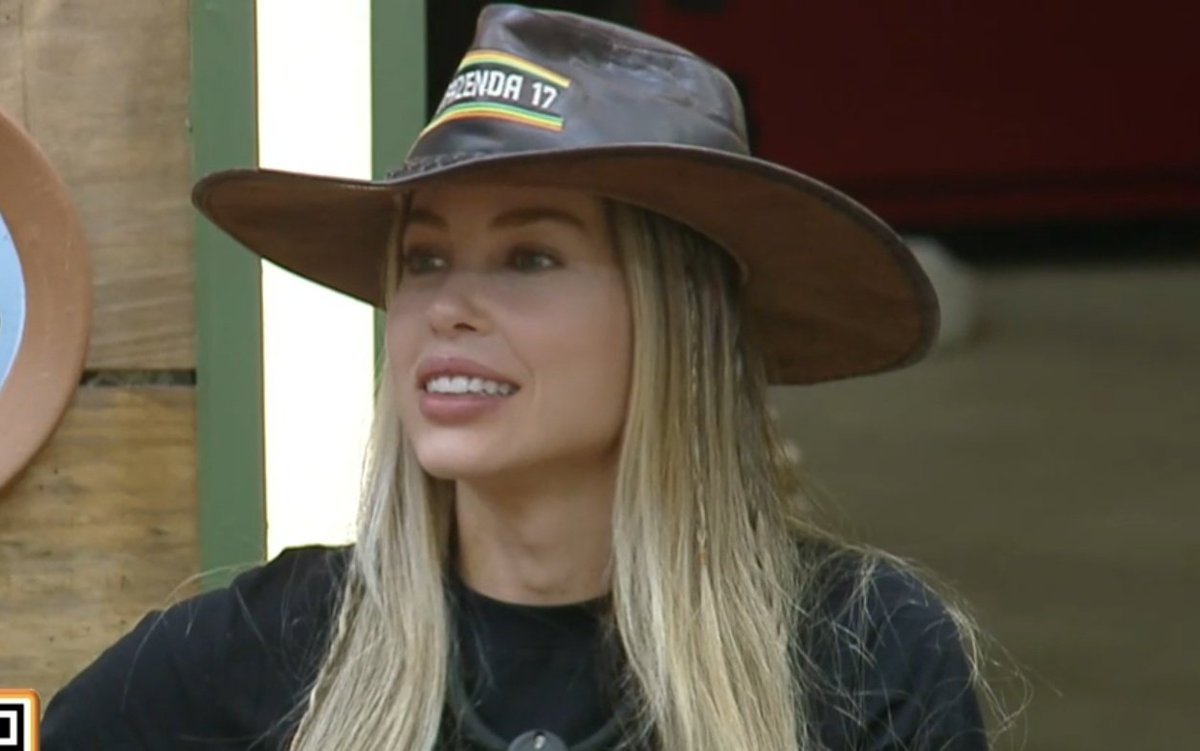 comentnath's tweet image. Que fazendeira linda 😍 #TeamSaory 🚂