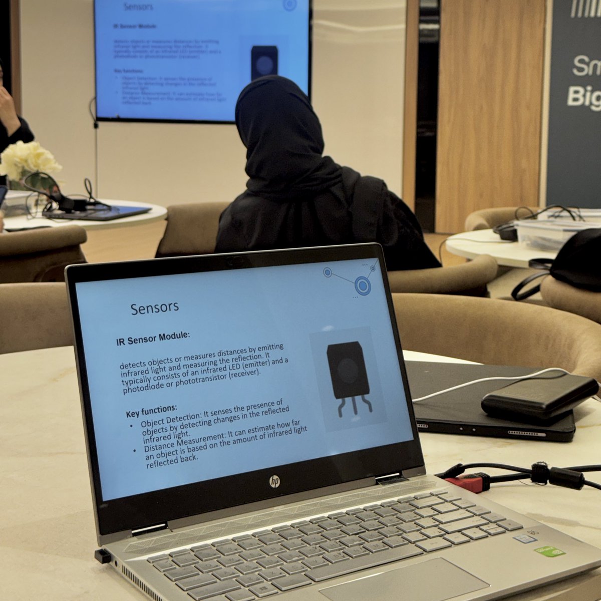 FRC__KFUPM's tweet photo. مقتطفات من اليوم الأول لورشة الأردوينو حيث الإبداع والإفادة🌟🤖
لا يزال الحضور مفتوح للجميع⚡️!! 

🕑 ٦ إلى ٩ مساءً
📍مبنى ٦٨ قاعة ٠٥٣ https://t.co/jI36DTa9ww