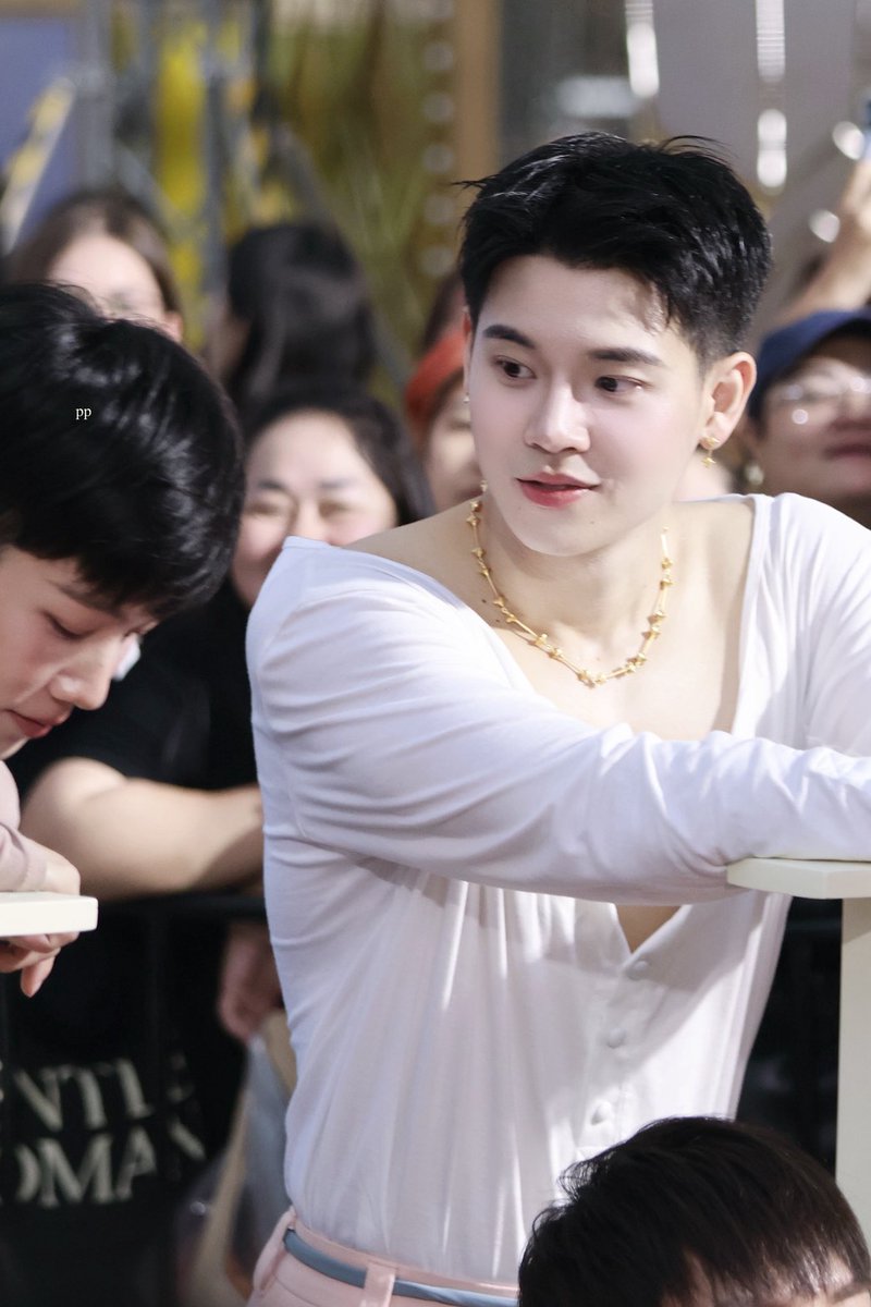 ansaya_017's tweet photo. 🗣 : เดินแบบเป็นไงบ้างครับ 

หยิ่น : วันนี้น่ารักมากครับ 

 #EFW2025xหยิ่นวอร์ 

HEIDISSECRET LOPTEL YINWAR 
#EFW2025 
#SeeYouAtTheTent
#ELLEThailand
#ELLEMENThailand
#EFW25ATICONSIAM 
#หยิ่นวอร์ #yinyin_anw #warwanrat https://t.co/uwNopqvFUM