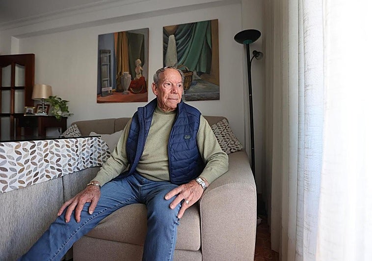 Juan Alba, un hombre cordobés de 80 años, ha sido desahuciado tras una década pagando su alquiler. Ha perdido su hogar tras la reclamación de un fondo de inversión y no se le ha facilitado desde el Estado una alternativa habitacional. 

Durante el primer semestre de 2025, se han