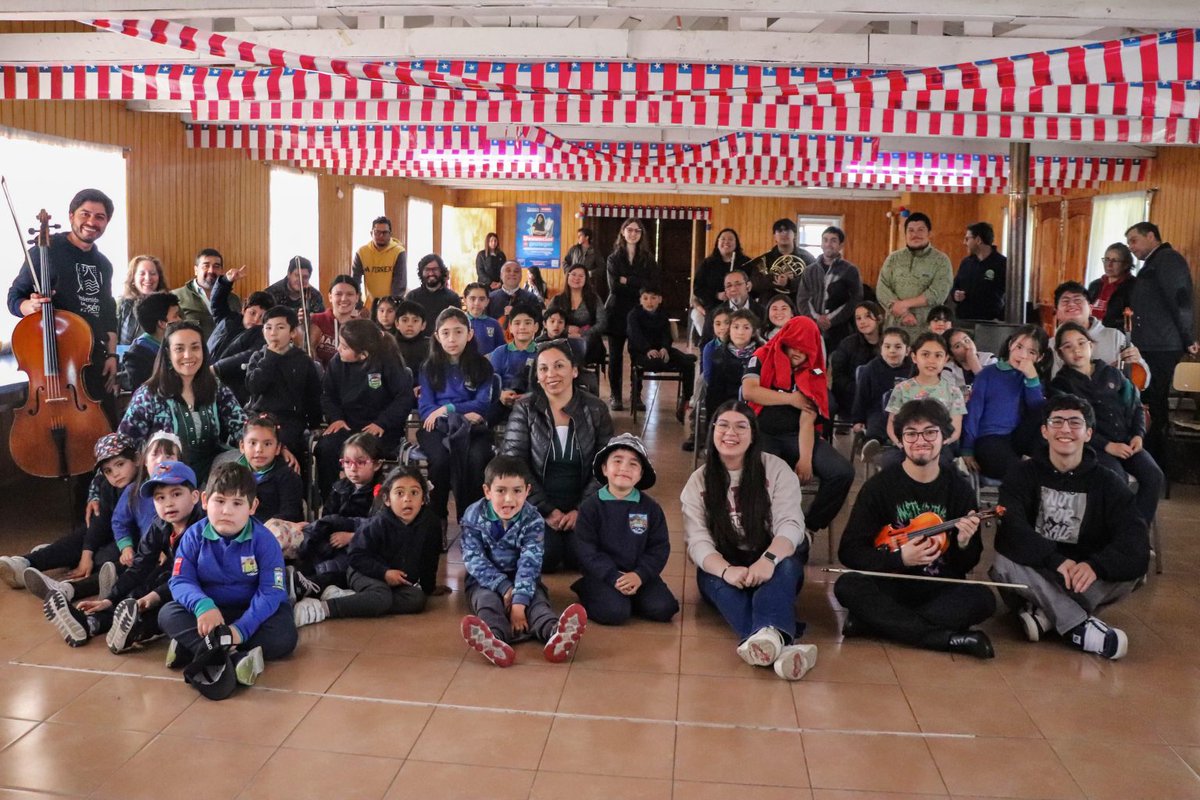 Delegación del Conservatorio y la Orquesta Sinfónica UMAG realizó actividades artísticas y pedagógicas junto a <a href="/UdeAysen/">UniversidadAysén</a>, como parte del programa de movilidad del #GoreAysén que promueve la colaboración entre instituciones de ed. superior de la Patagonia tinyurl.com/2jfyn6nu