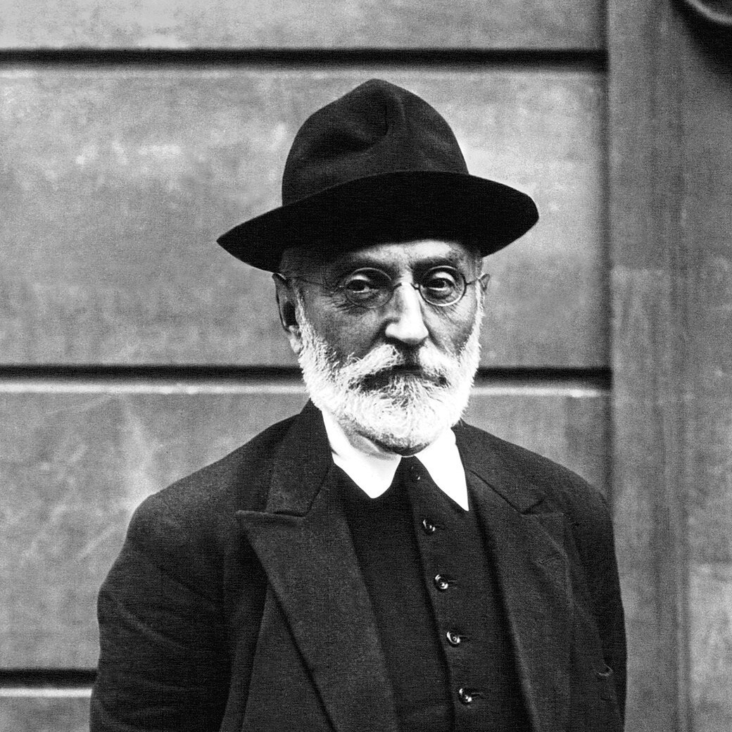 « Il n'y a pas d'avenir, il n'y a jamais eu d'avenir. Le véritable avenir, c'est aujourd'hui. »
Miguel de UNAMUNO
#UnJourUneCitation