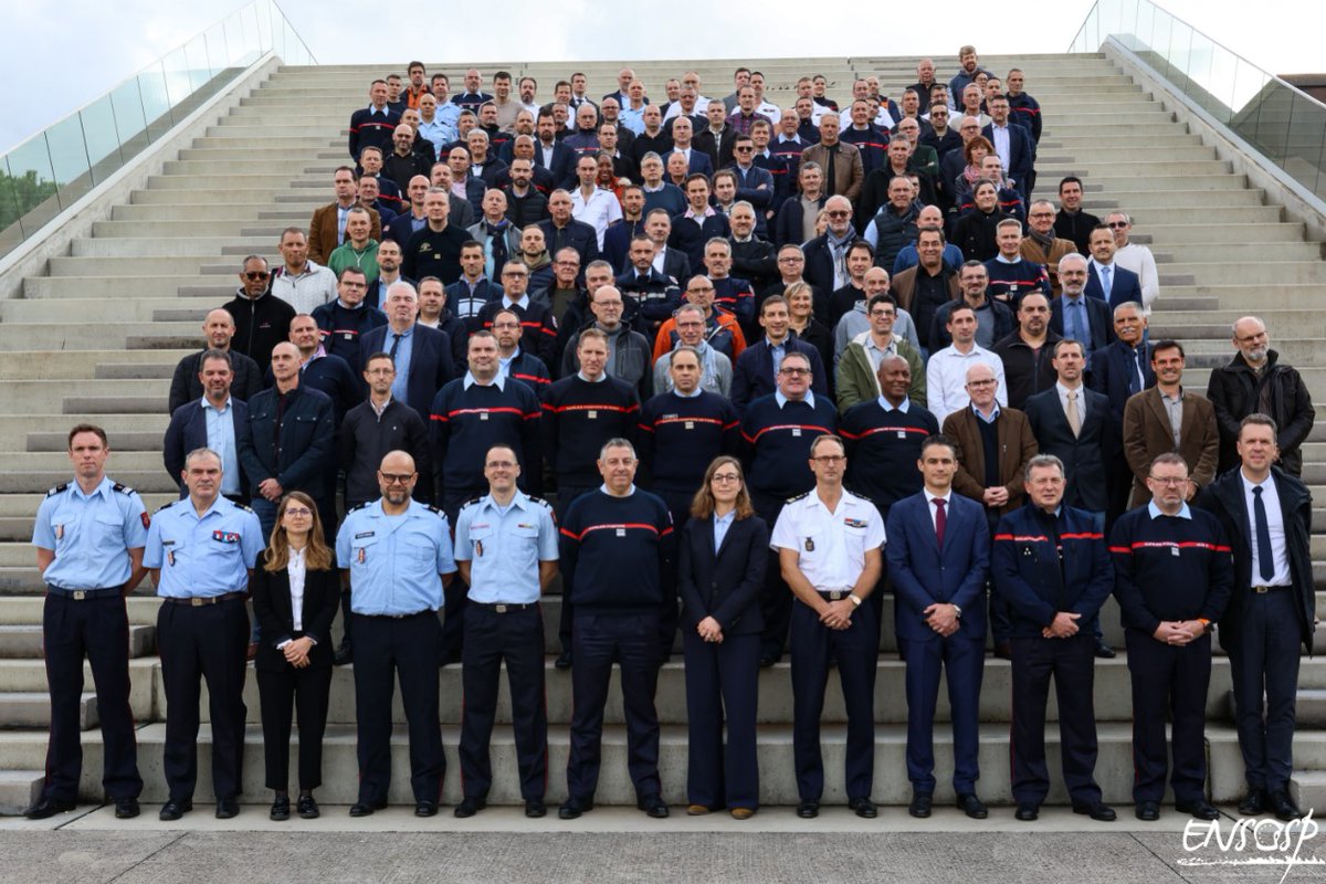 ACMOSS_FR's tweet image. 🚒L’@ACMOSS_FR était à l’@ENSOSP pour le séminaire sur le Réseau Radio du Futur #RRF pour les #SDIS.

Découverte, tests d’équipements et retours d’expérience pour renforcer l’interopérabilité et la résilience des communications de sécurité et de secours.
👉lnkd.in/ed6jWbcD