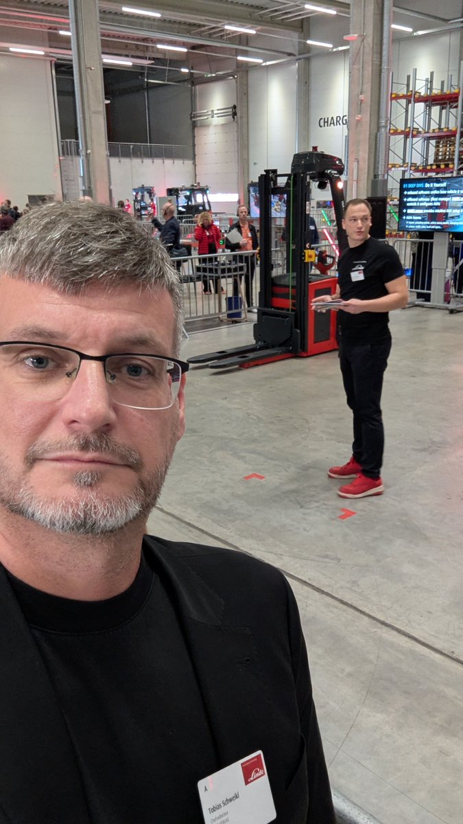 Logistra ist heute zu Besuch bei Linde Material Handling in Aschaffenburg. Spannende Einblicke beim Linde Automation Summit 2025. 

➡️ Mehr dazu auf logistra.de