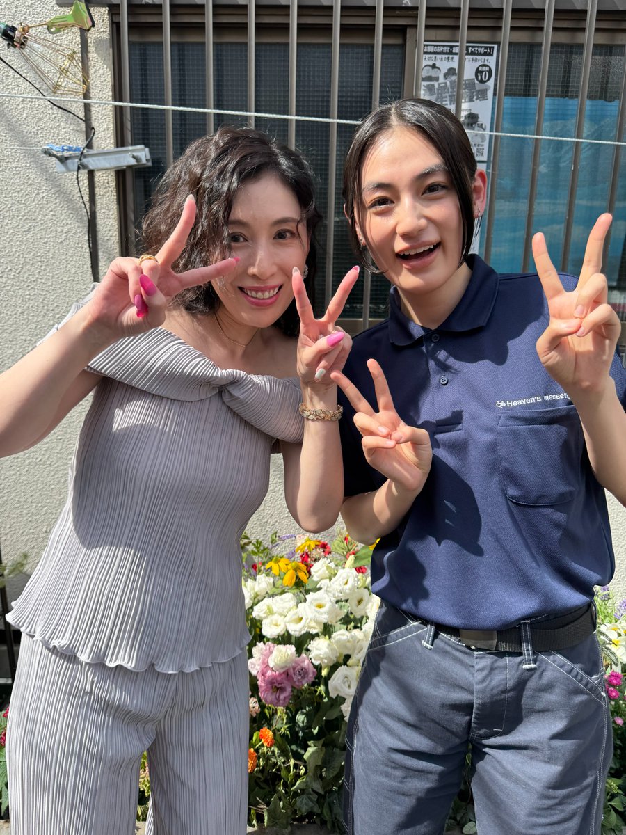 shumaku_rondo's tweet image. #終幕のロンド
　　　୧ ₊˚ オフショット📸⟡.

第五話では取っ組み合いのシーンもあった
#八木莉可子 さん＆#雛形あきこ さんでしたが…
本編とは一転、お二人の仲良しショットを✨

第五話振り返りはこちらから🔗
tver.jp/episodes/epev4…

第六話は11/17(月)よる10時放送⟡.·