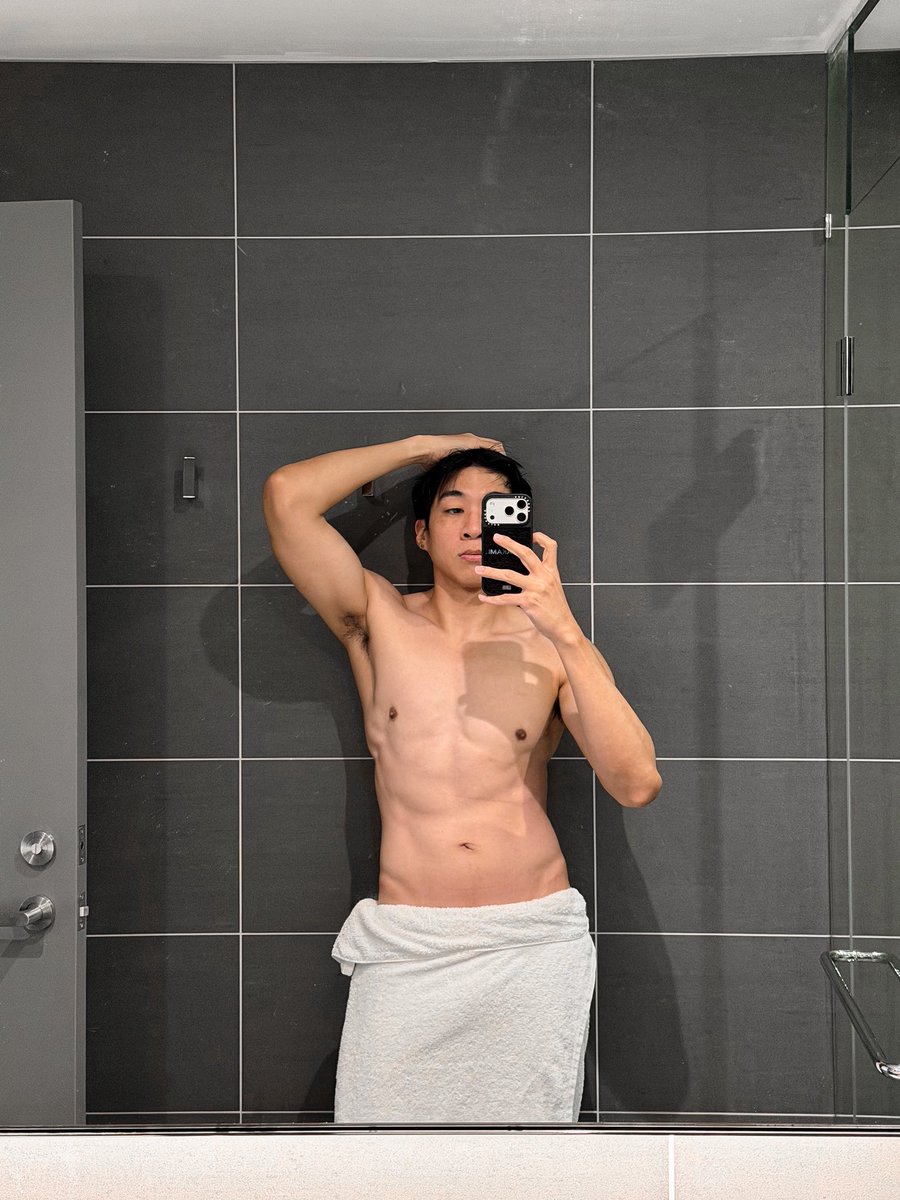 aCHONG_1990's tweet photo. แลนด์แล้วนอนได้ 😴 https://t.co/nuxRTwrGEQ