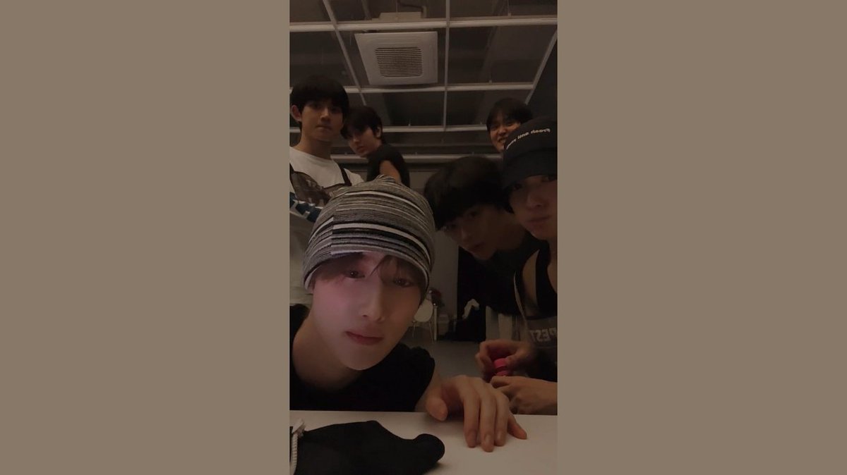 Lovehyeongseop's tweet photo. 251111 템페스트 인스타 라이브 
🔗 https://t.co/8bftYG7qa6

새벽 라이브 🌃
251112 템페스트 인스타 라이브
🔗 https://t.co/86MytOM9Ct

새벽 라이브 🌃 
251113 템페스트 인스타 라이브
🔗 https://t.co/5qXASBvMYe https://t.co/ypLlKHqL96