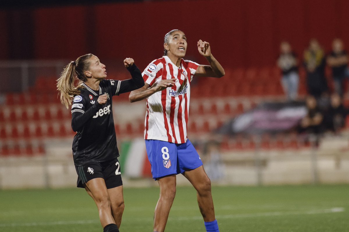 🏆Toda la #Champions en Reinas del balón
Remontada de la Juve para ganar al Atleti 
Informa nuestra redactora Ainhoa Tarjuelo <a href="/aaalways__/">Always</a> en el diario <a href="/ReinasDelBalon/">Reinas del balón</a> 
#FutbolFemenino 
#ReinasDelBalón 
#UWCL 
#ChampionsLeague

reinasdelbalon.com/remontada-de-l…