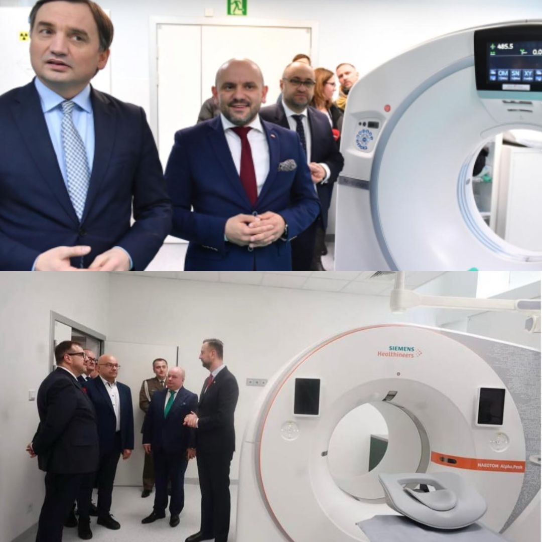 ZiobroPL's tweet image. Na górze zdjęcie z uroczystego przekazania tomografu szpitalowi w Czarnowie. Na dole przekazanie tomografu szpitalowi w Krakowie.
Posłów z górnego zdjęcia ściga prokuratura. Posła z dolnego nie ściga. Posłowie na górze odnoszą korzyść osobistą z przestępstwa, a poseł na dole nie…