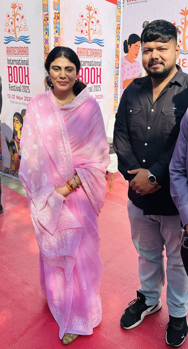 patelrumit7's tweet image. અમદાવાદ ઇન્ટરનેશનલ બુક ફેસ્ટિવલ-2025’ તથા ‘ફૂડ ફોર થોટ ફેસ્ટ-2025’ના શુભારંભ અવસરે માં. કેન્દ્રીય શિક્ષણ મંત્રી શ્રી ધર્મેન્દ્ર પ્રધાન જી,રા.ક. મંત્રી રીવાબાજાડેજા, પ્રતિભાબેનજૈન, મંત્રી શ્રી વાજા સાહેબ,અધ્યક્ષ પ્રેરકભાઈ, પ્રભારી શ્રી ,AMTS કમિટીનાસૌ સભ્યો, સાથે હાજરી આપી .