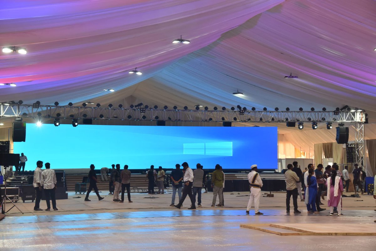 AndhraCommunity's tweet image. 🌟 #Vizag is set to host the world!

The 30th CII Partnership Summit arrives on Nov 14–15, with Andhra Pradesh targeting a massive ₹10 lakh crore in global investments.

From tech to green energy to manufacturing — AP is ready for the big leap. 🚀🌐

#InvestInAP #CII2025…