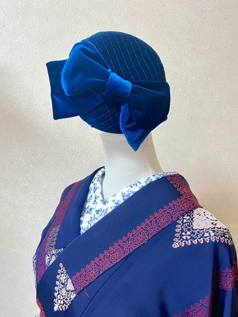 明後日11/15-16はデザインフェスタへ出展します♬

ブース→南4F・R-32

🐰新作着物のサンプル生地(小さめです💦
🎀新作ベロアリボンのヘッドドレス
🏵️手まりのアクセサリー
🍮ガラスの帯留め
🎀オリジナル三重ゴム紐&amp;二分紐
などなどもりもりお持ちします💖