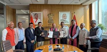 airnews_abad's tweet image. 🔸બટાકાની મૂલ્ય શૃંખલાને મજબૂત બનાવવા માટે બનાસ ડેરી અને BBSSLએ MoU પર હસ્તાક્ષર કર્યા

@narendramodi @banasdairy1969 @GujAgriDept @CMOGuj

#BanasDairy #BBSSL #FarmersIncome #CooperationForGrowth #SahkarSeSamriddhi #AgricultureDevelopment #MoU