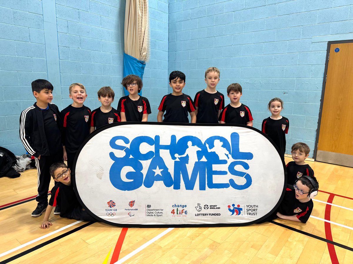 GtSankeyPrimary's tweet image. Here’s our sports team ready to go at the annual Primary Ability Sports Day. 
Good luck team, do your best, it’s always good enough. 👏🏼👏🏼
@MapleTree_GSP @ElmTreeGSP @beechtreeGSP 
@pinetreeclass @OakClass_Sankey