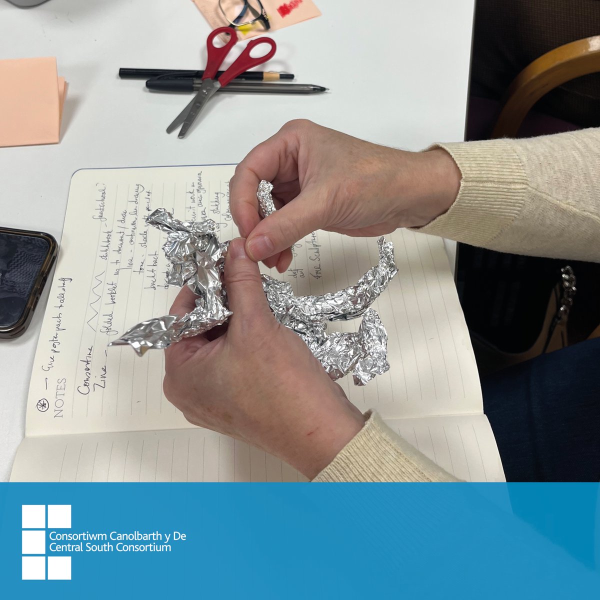 CSC_PLSupport's tweet image. Diwrnod gwych gyda’n harweinwyr Celfyddydau Mynegiannol cynradd!

Amser i rannu strategaethau, archwilio dulliau creadigol, ac adeiladu hyder ar draws pob disgyblaeth ym maes y celfyddydau mynegiannol. Bendigedig gweld cymaint o frwdfrydedd a chydweithio ar waith.