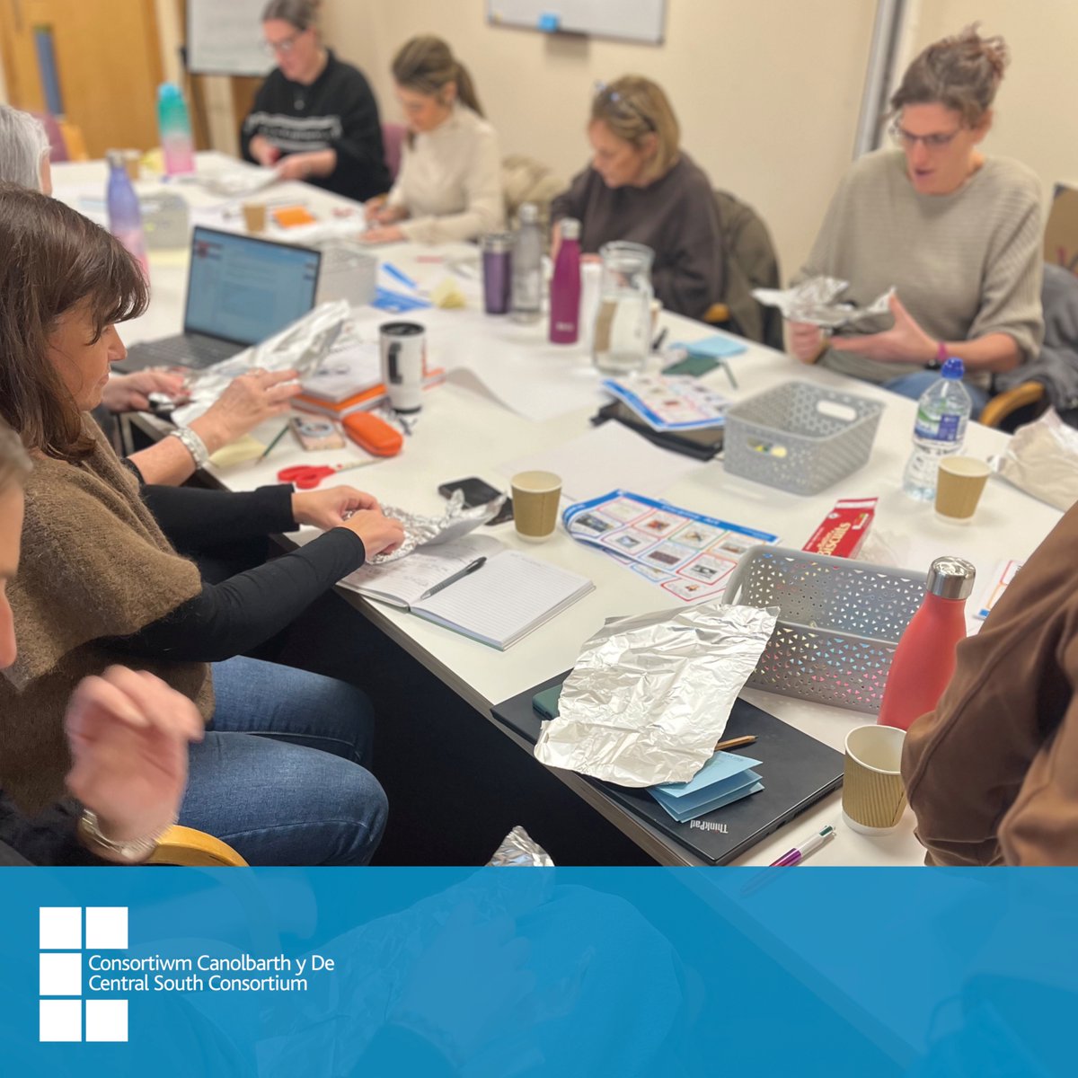 CSC_PLSupport's tweet image. Diwrnod gwych gyda’n harweinwyr Celfyddydau Mynegiannol cynradd!

Amser i rannu strategaethau, archwilio dulliau creadigol, ac adeiladu hyder ar draws pob disgyblaeth ym maes y celfyddydau mynegiannol. Bendigedig gweld cymaint o frwdfrydedd a chydweithio ar waith.