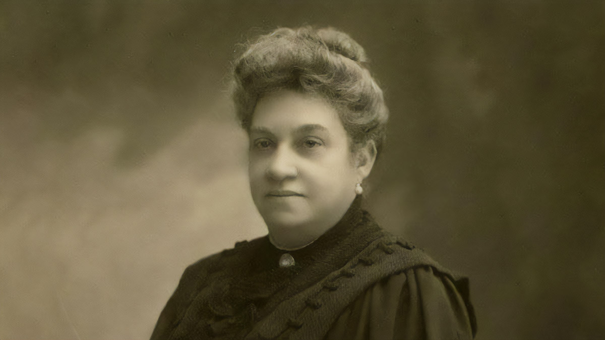 Este 13 de noviembre el pueblo de Cuba recuerda el aniversario 180 del natalicio de la patriota villaclareña, Marta Abreu. Hoy su legado sigue inspirando a nuestras #MujeresEnRevolución. #CorazónRojo #IzquierdaLatina.