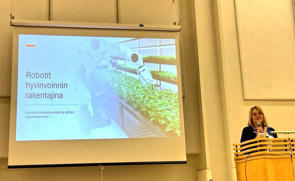 winninghelix's tweet image. Pönttö pääsi pönttöön puhumaan 😂