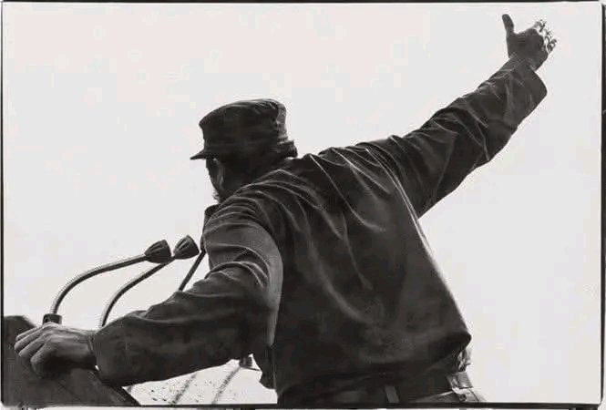 #Fidel:"Esa generosidad que abre los corazones y abre los brazos, y va integrando esa fuerza formidable, esa fuerza invencible, cual es hoy la fuerza de nuestro pueblo, esa fuerza de nuestro pueblo unido (...)".
#FuerzaCuba 
#100AñosConFidel