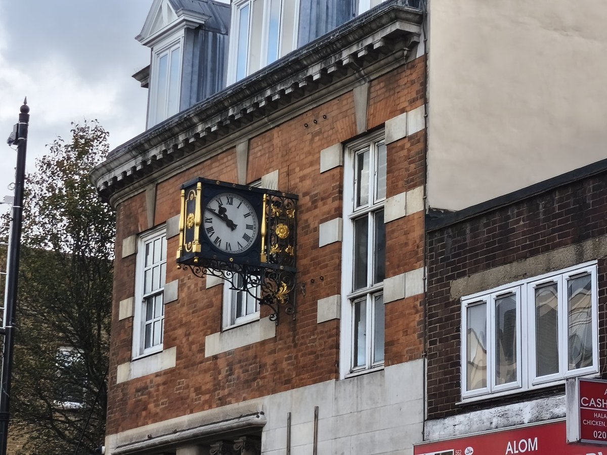 NeglectedClocks's tweet photo. Alas, today it's 20 minutes slow! https://t.co/pAYAKrmwtn