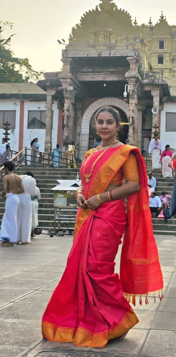Sri Reddy tweet media