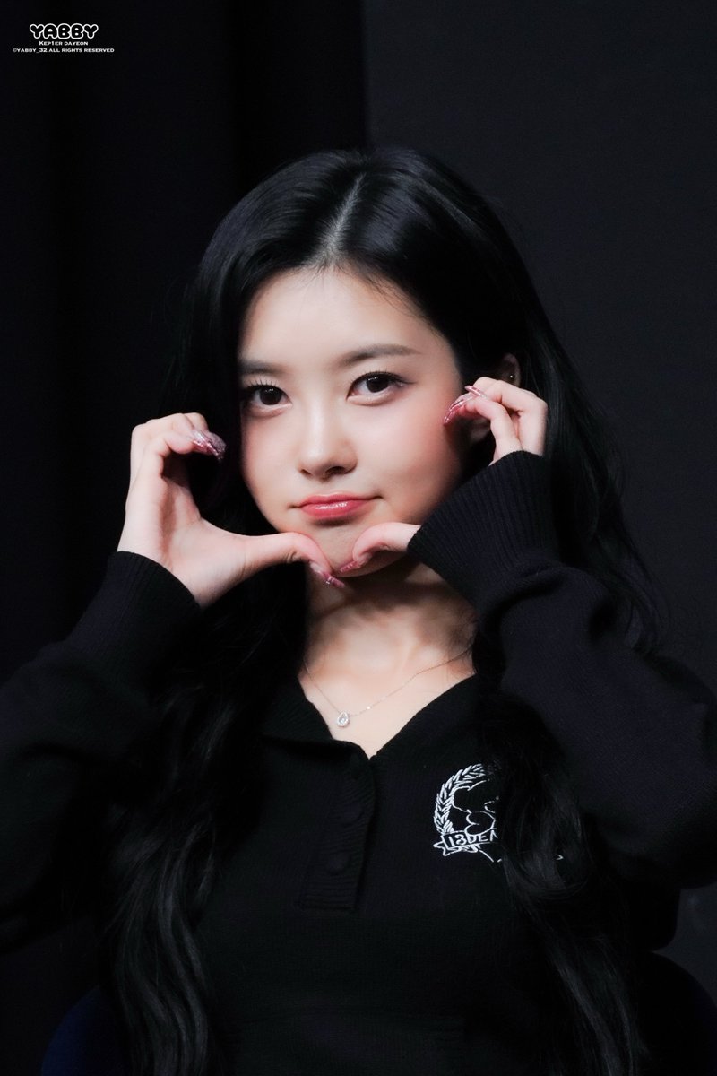 YABBY_32's tweet photo. 251111 뮤직플랜트 팬싸 HQ

#케플러 #Kep1er #김다연 #KIMDAYEON #キムダヨン #콩순이우체통 https://t.co/RBRa36zzTo
