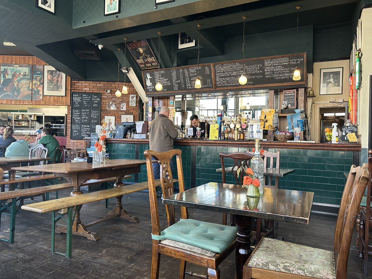 Congratulations to The Snooty Fox pub for being included in The 2026 Good Beer Guide. 🎉 Two ales on last weekend. #canonbury #pubs #realale #cask