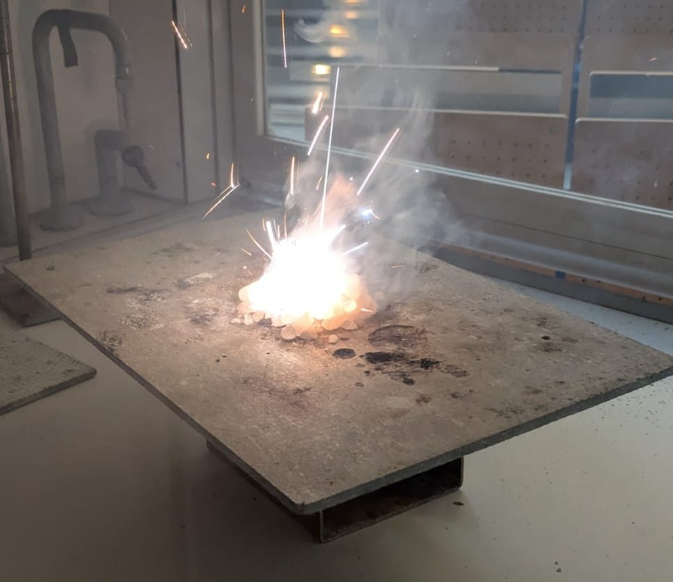 JensBeckmann16's tweet image. Mg and dry ice