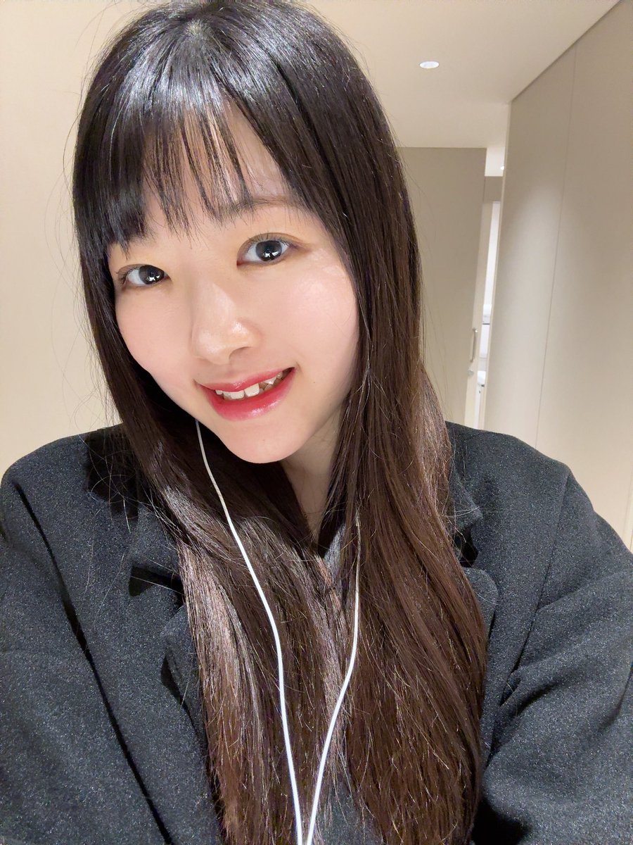 le___anciel's tweet image. 新しいコートを手に入れたので、とりあえずニンマリしてみました( ◠‿◠ )