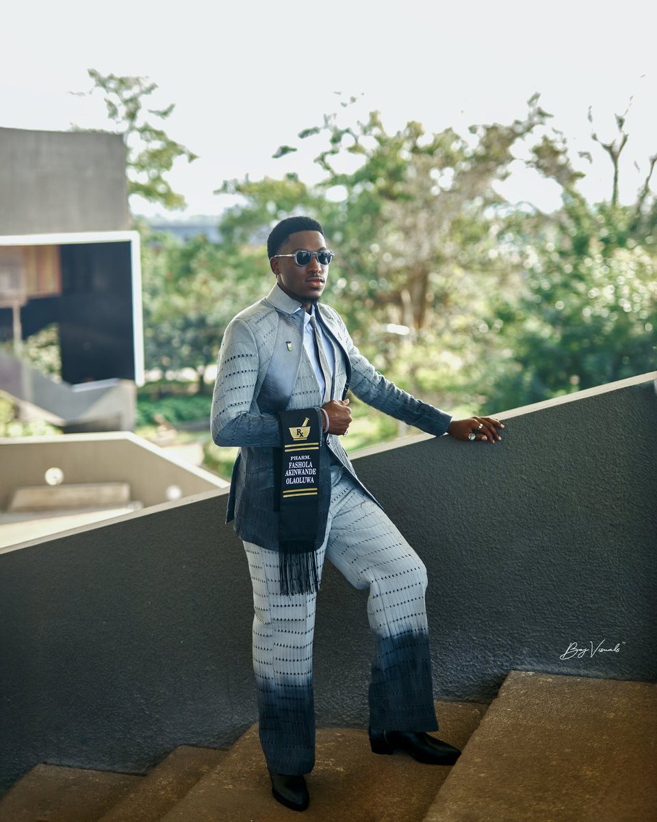 Induction but make it a fashion editorial ⭐️

Reintroducing:
Pharm. Fashola Akinwande O.
B.Pharm (Ife), MPSN

📸: <a href="/bejvisuals/">Ewaoluwabori📸</a>