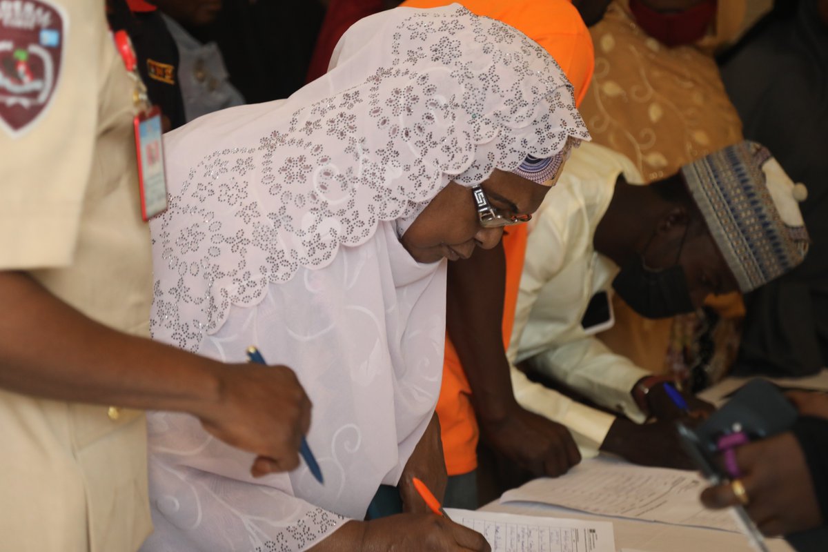 Guests arriving at the Kano High Level Town Hall Meeting on PROMOTING PEACE AND SECURITY THROUGH WOMEN’S INCLUSION AND ACCESS TO JUSTICE