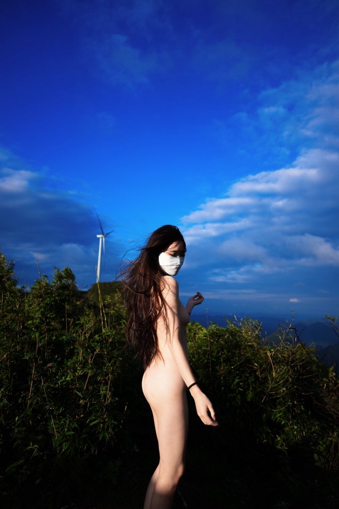 Lisa hiss tweet media