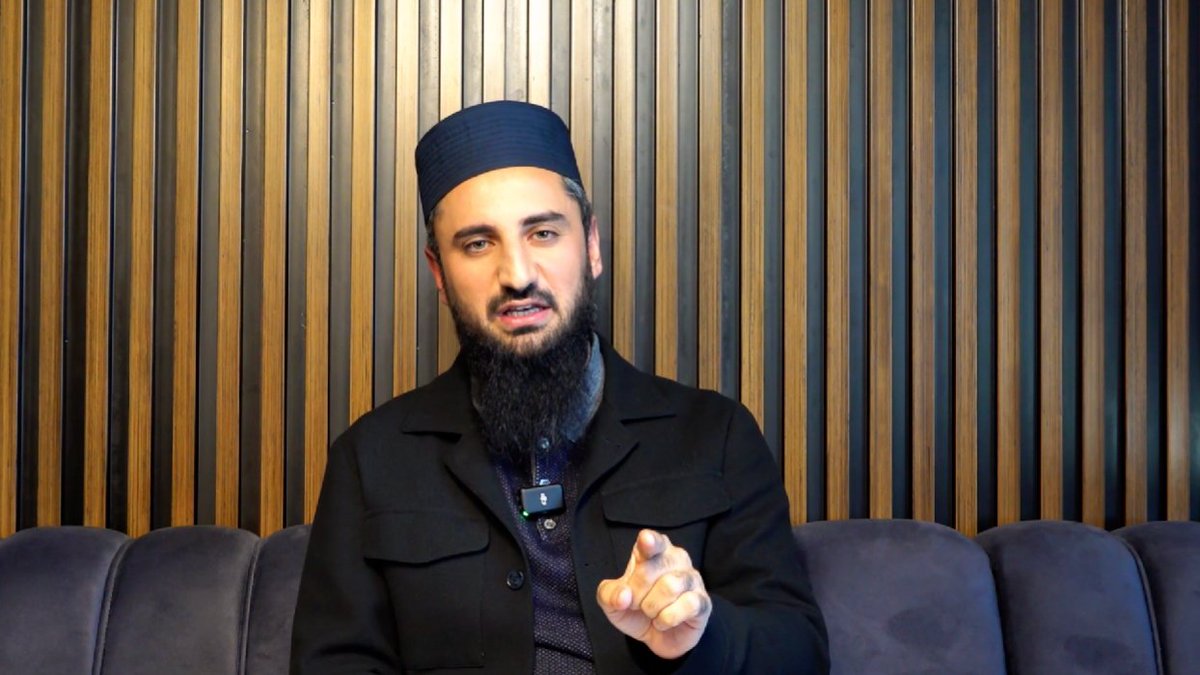 🗣️ İbrahim Kaya:

"Selefi ve tasavvuf camiası bir müddet oklarını beraber küfre çevirmeli...

Şuan şımarık bir tavırla İslâm'a cephe açanlara karşı cemaatler birleşmeli, sözünü bir etmelidir.

İç kargaşalar te'hir edilsin. Nebevî ahlak da bunu gerektirir."