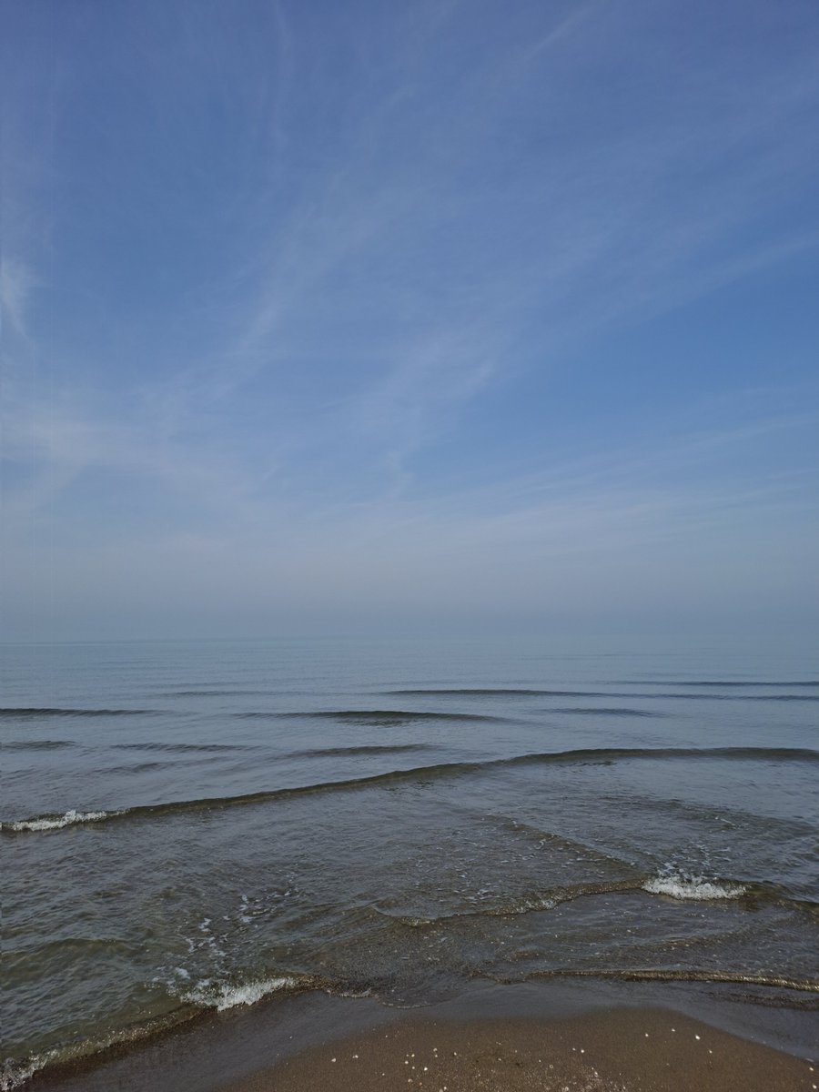 mstmoj's tweet image. آسمون و دریا
ترکیب برنده