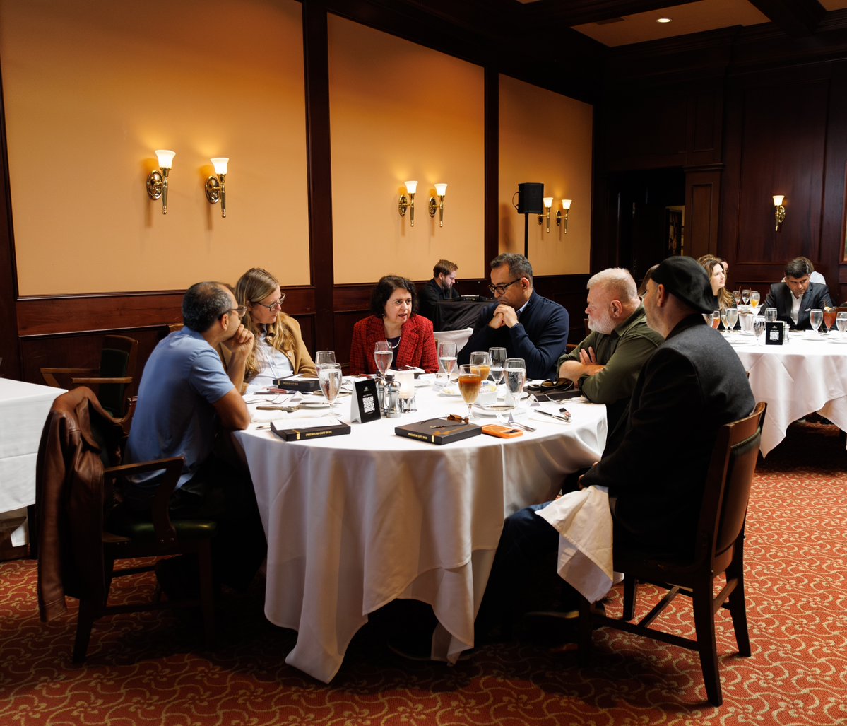 ZohoCreator's tweet image. We were thrilled to connect with business leaders in San Francisco and New York to explore how low-code and AI are shaping the future. Thanks to everyone who joined—your insights and energy made these meetups both lively and engaging.