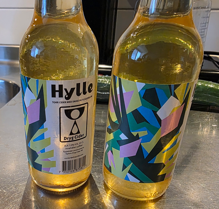 ThomasIvar62's tweet image. #Cider  Fick hem några flaskor av Dryg Ciders senaste cider med fläder!