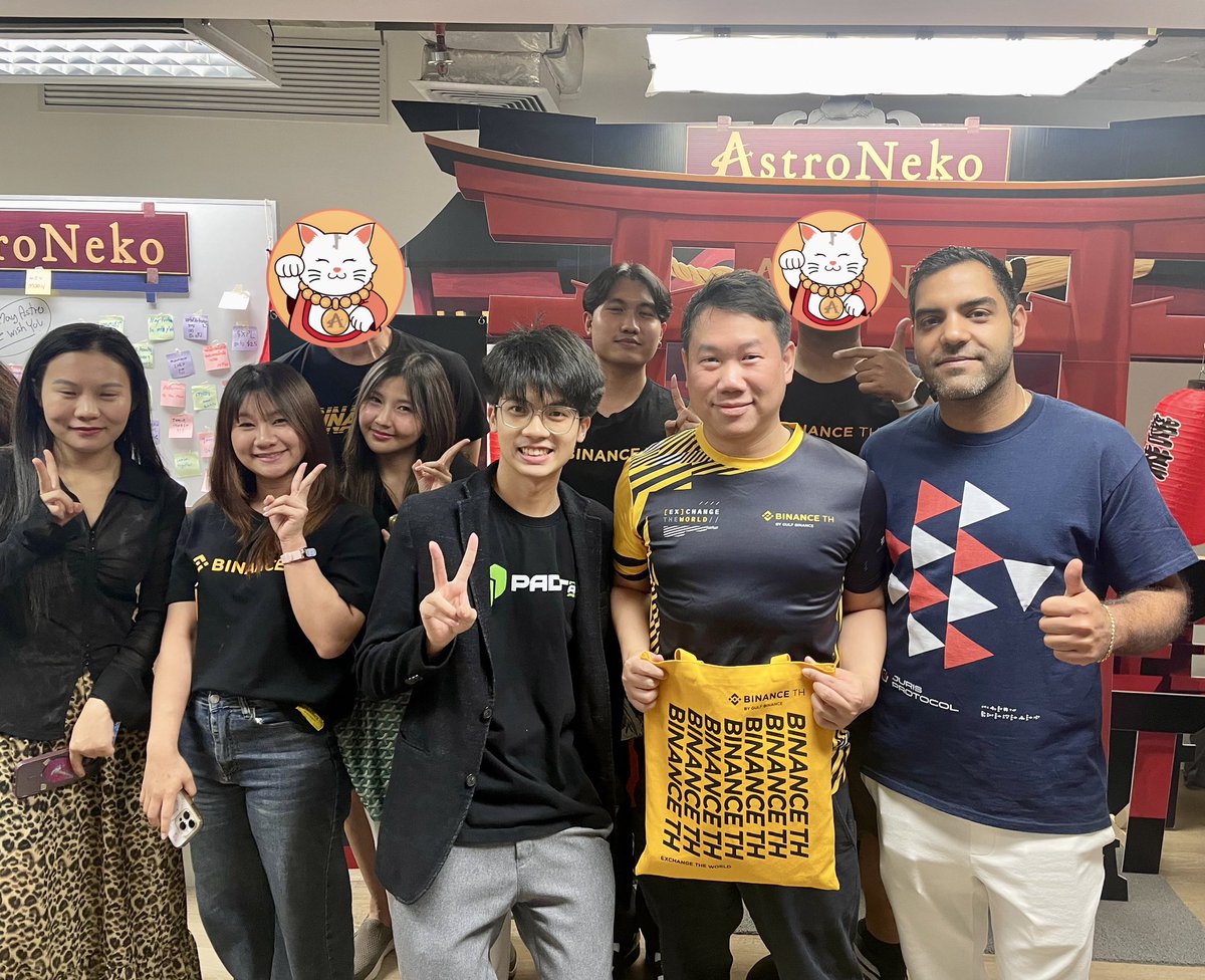 nuenghandsome's tweet image. Throwback to the amazing @padt_ai event 🐾✨

Big thanks to @Binance_TH_ and the @MasterAstroNeko team for hosting such a lovely experience — great energy, great people, and great conversations all around! 💛🖤

Special shoutout to @luna_lover69 Mr. Puya, CEO of @JurisProtocol,…