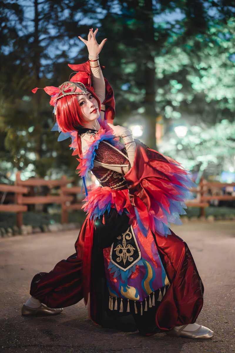 Disney／Into the Frenzy 🦜オウムダンサー 可憐に舞って貴方を魅了し