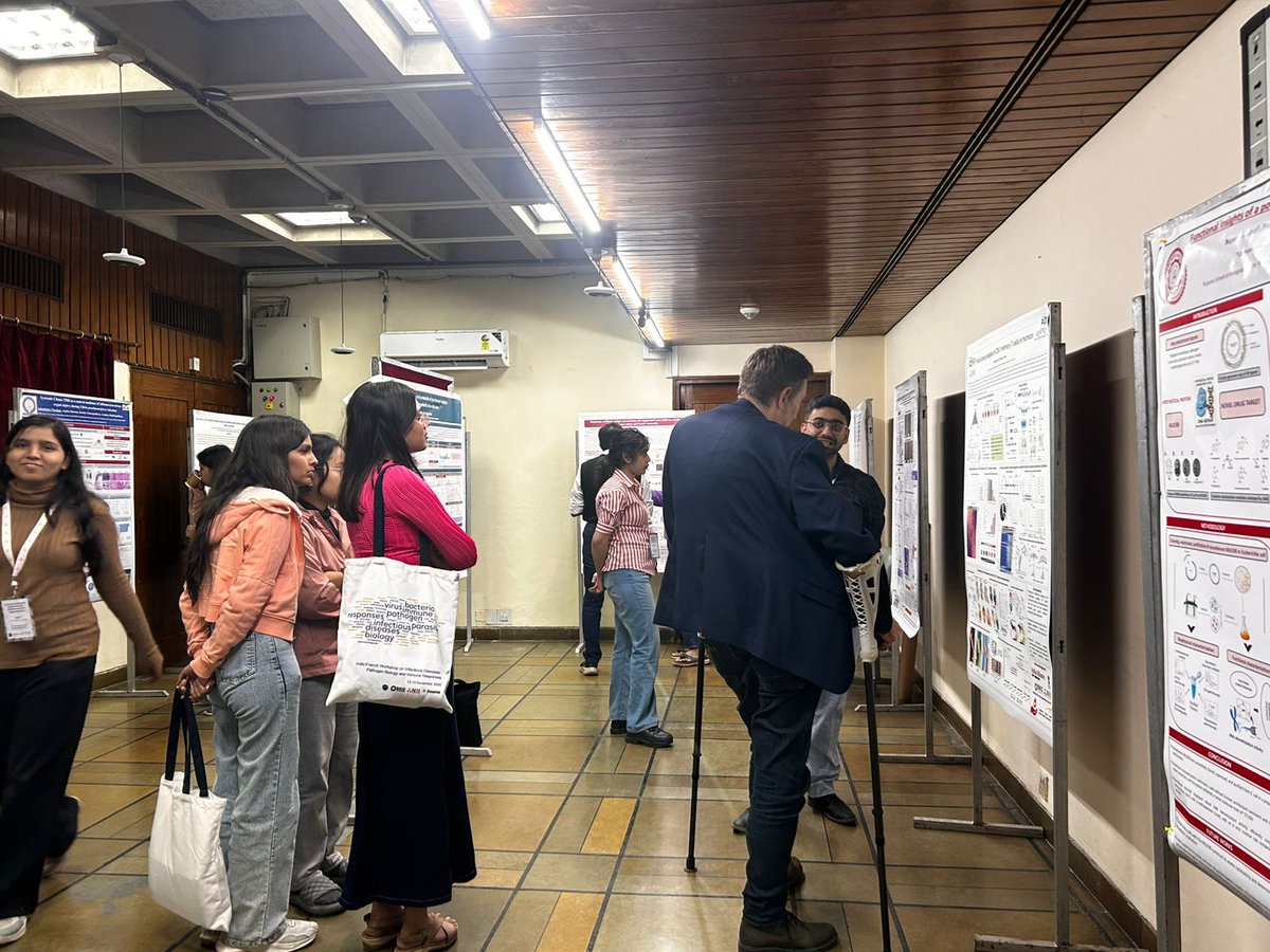 NImmunology's tweet image. A lively poster session at the Indo–French Workshop!

Young researchers are showcasing exciting findings in infectious disease biology, immunity, and host–pathogen interactions.

Great science, great conversations, great energy!
#IndoFrenchScience #PosterSession
@DBTIndia
