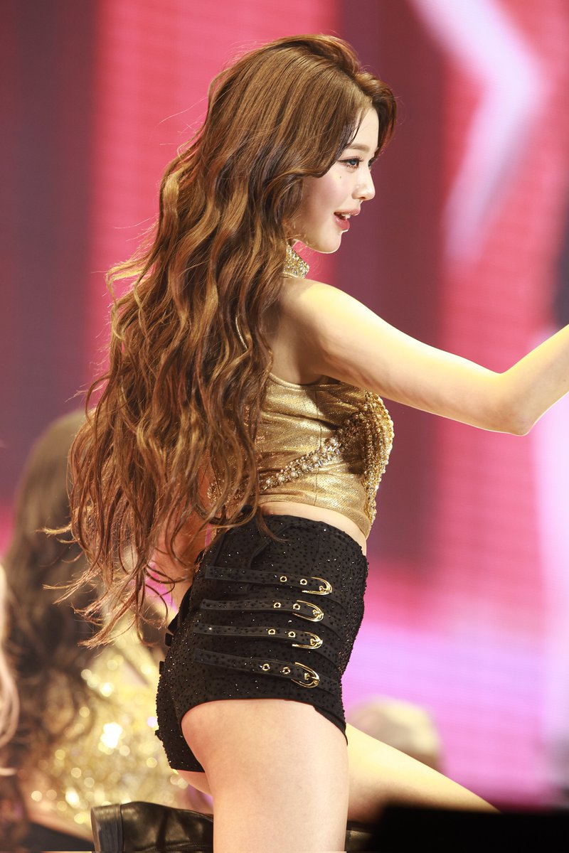 kpop_data_set's tweet image. 251031 Wonyoung 💛

Purchase full album 3000+ pics ganknow.com/services/70272…

#원영 #WONYOUNG #ウォニョン #장원영 #JANGWONYOUNG #IVE #아이즈원 #아이브