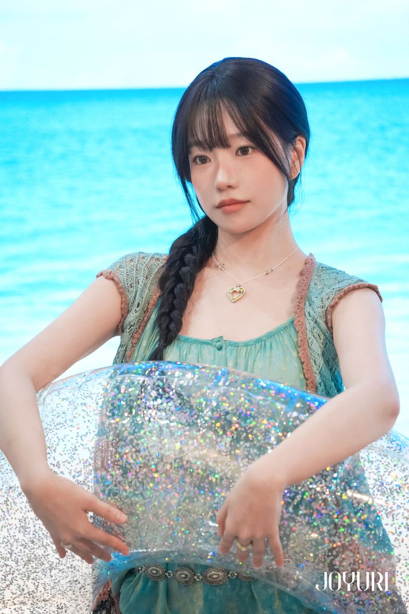 jo yuri pics ☁️ tweet media