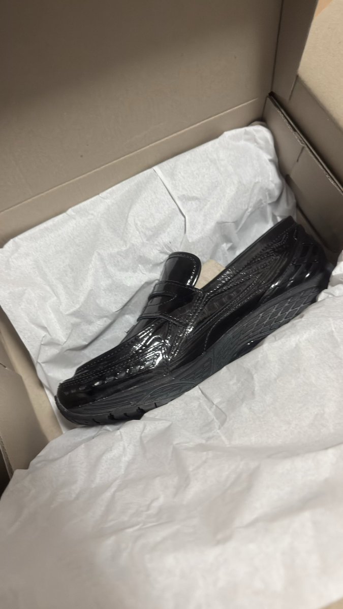 tagstream_tb's tweet photo. イメージと違った 1906LCR 
定価（22000円）＋送料で引き取ってくれる人います？
サイズは26.5cmです。
#NewBalance 
#1906lcr https://t.co/1gF3F5zWJU