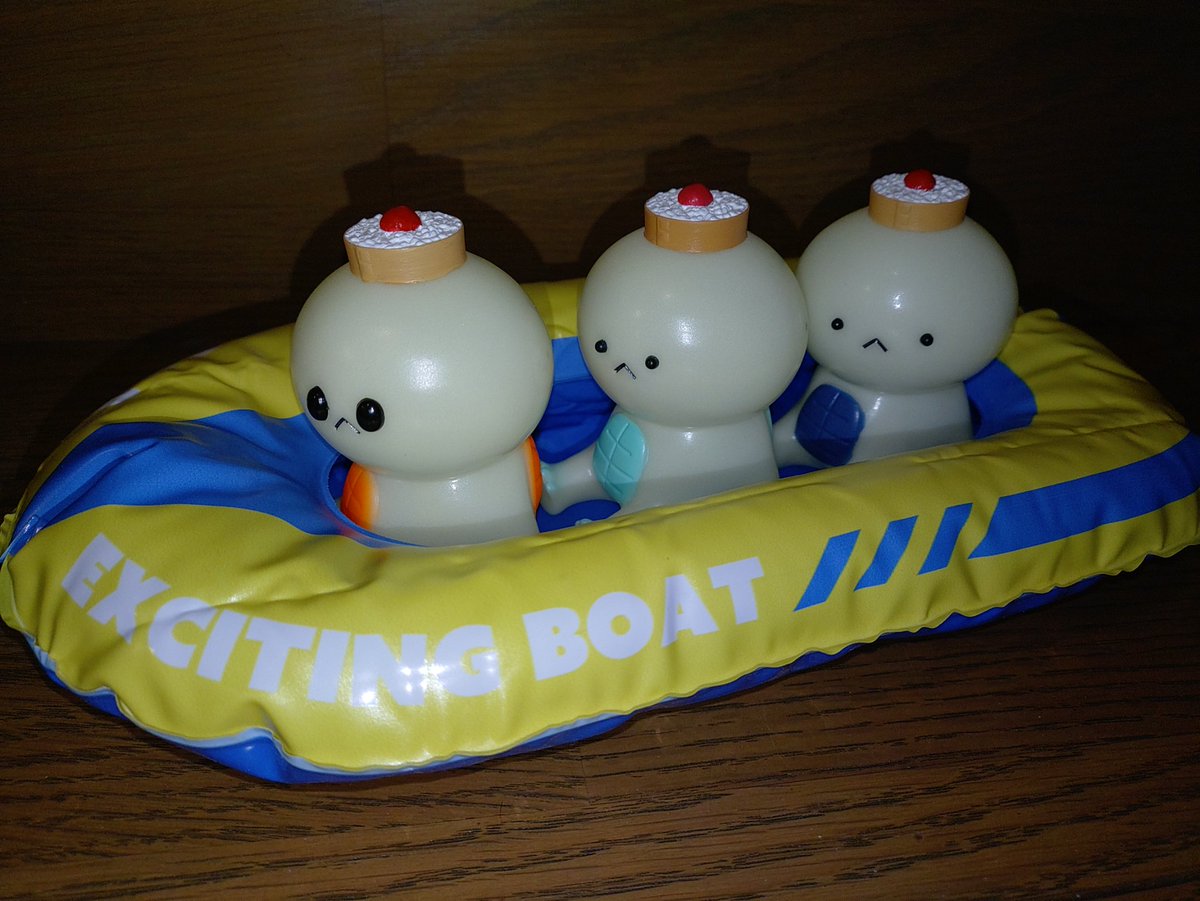 1192burn's tweet image. ぬい用ビニールボート、思ってたより大きい。