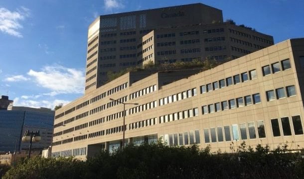 hollyanndoan's tweet photo. Feds @ESDC_GC will install 131 cameras in its buildings for “video surveillance.” No reason was given. Department in 2018 led all others in workplace harassment investigations.
https://t.co/dXxEB3l3iZ #cdnpoli https://t.co/JIIx13XZp1