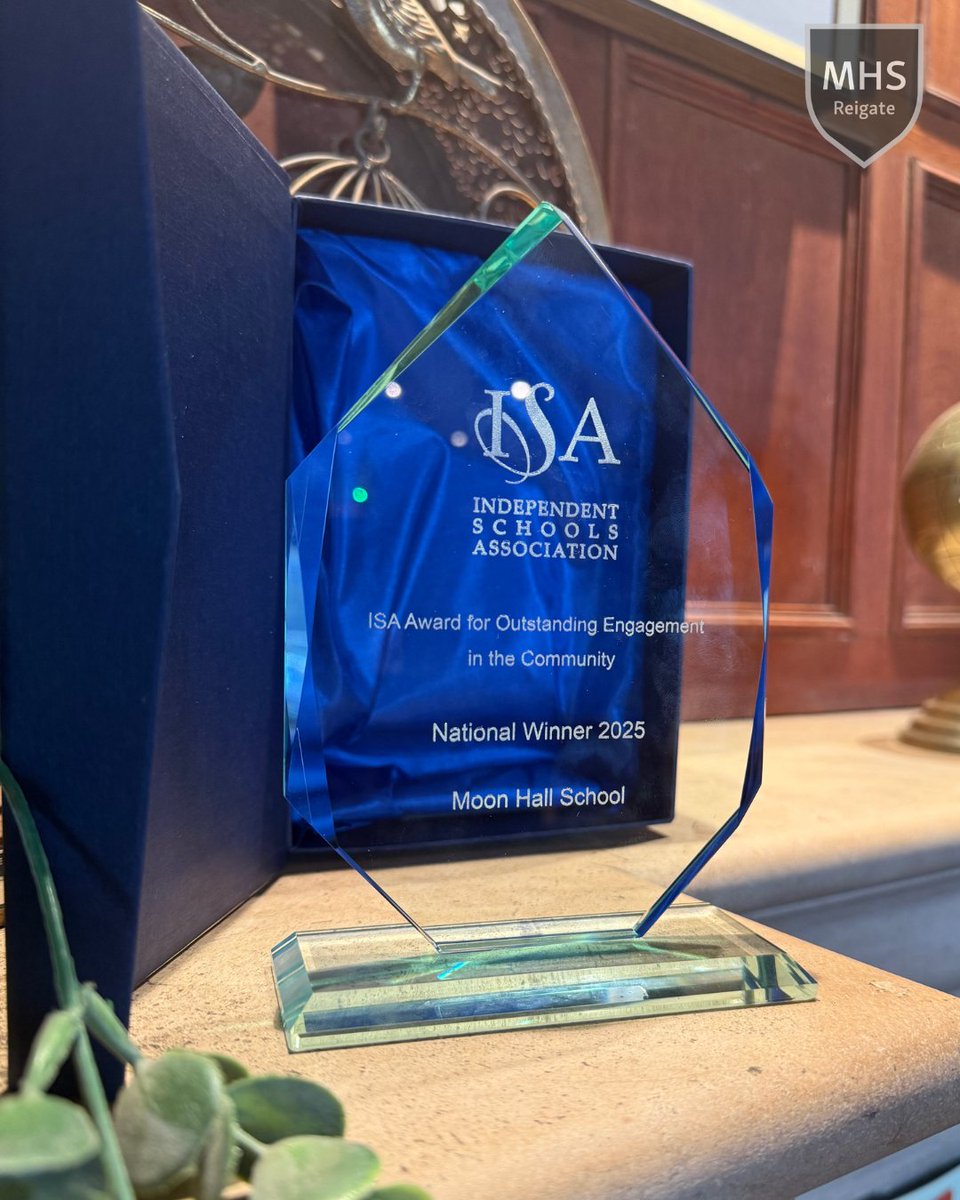 Moon Hall School, Reigate tweet media